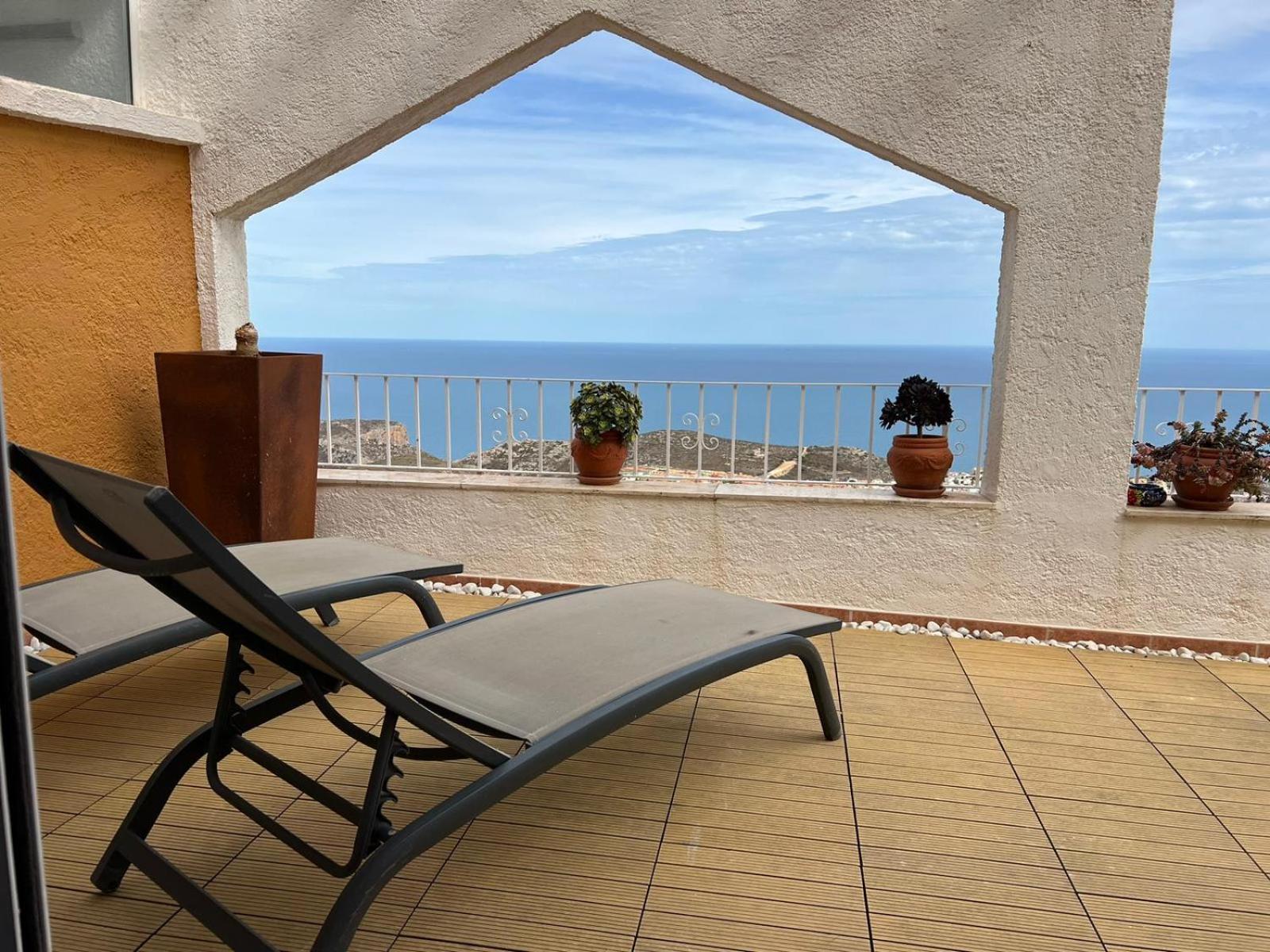 Apartamento Con Vistas Al Mar Cumbre Del Sol By Alterhome Bagian luar foto