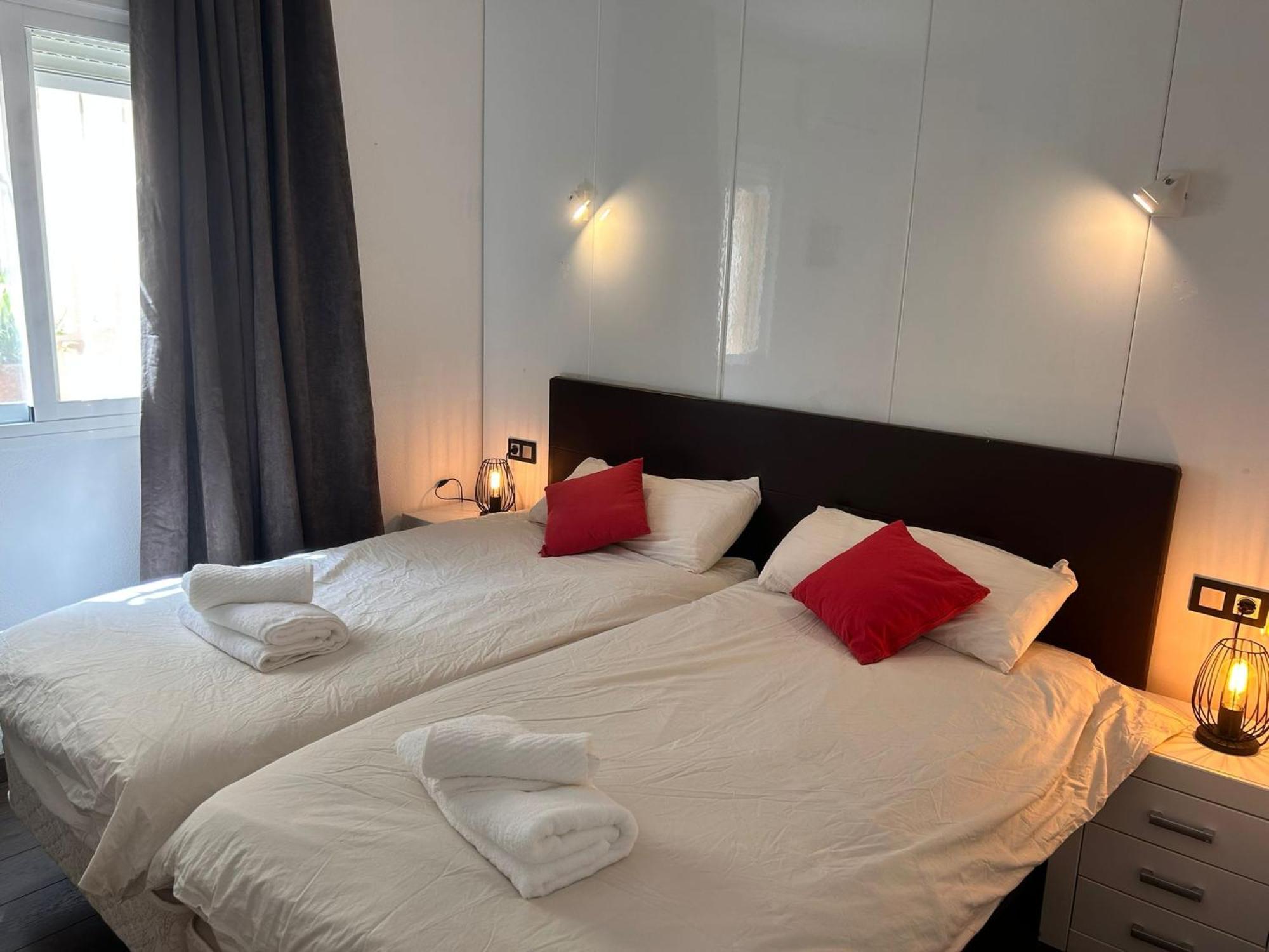 Apartamento Con Vistas Al Mar Cumbre Del Sol By Alterhome Bagian luar foto